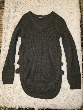 Mandee Charcoal Waffle Knit Sweater w/ Side Strap Detail – Size Large (Flawed)